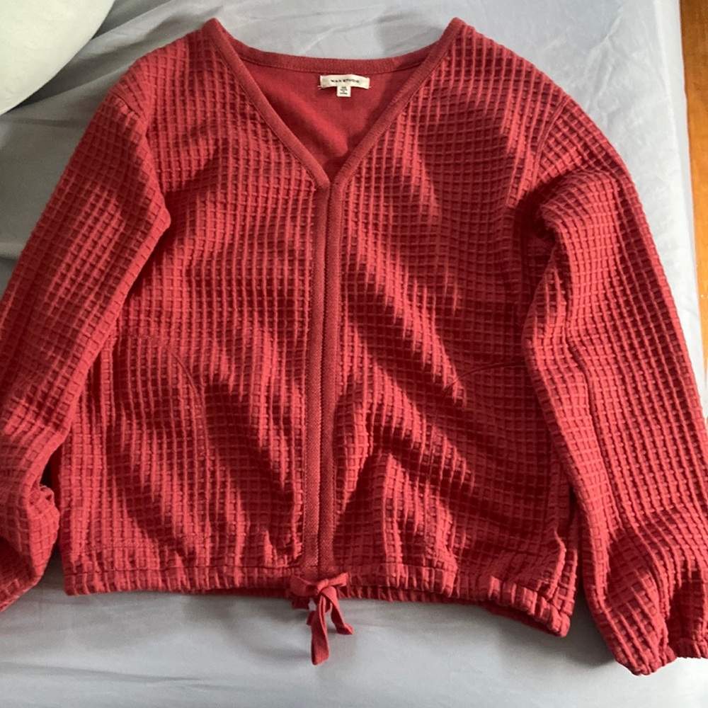 Max studio long sleeve top